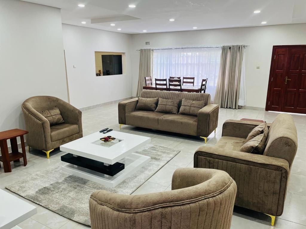 Elisheva Apartment Ndola Exterior foto